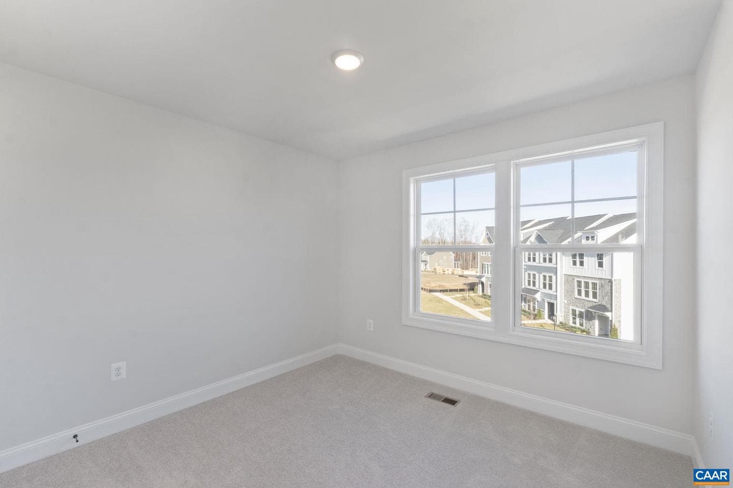 3028 Farrow Cir photo 41