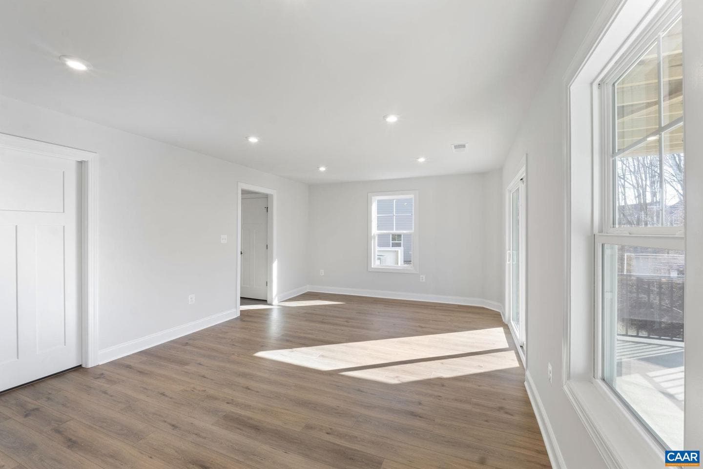 3028 Farrow Cir photo 7