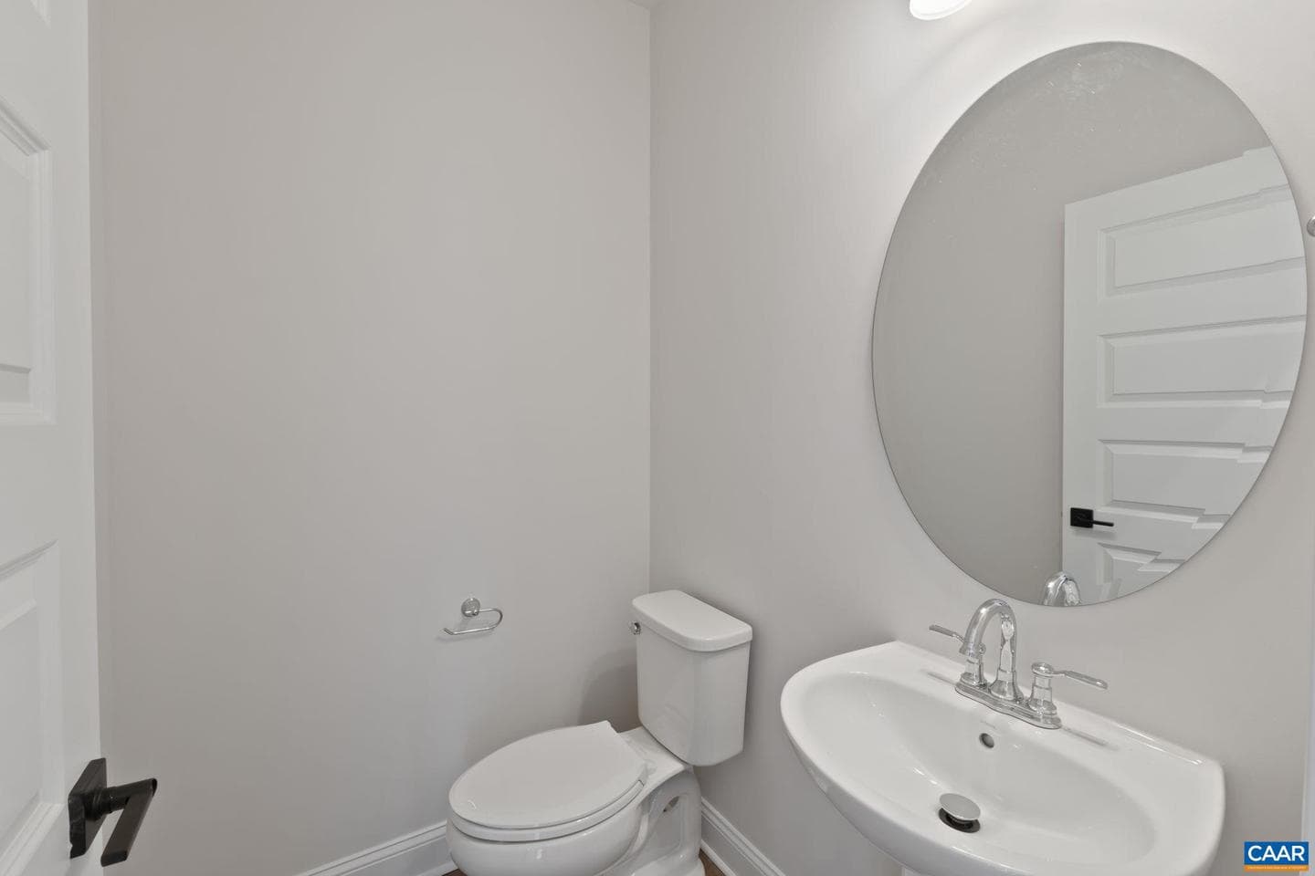 69 Marcella St photo 14
