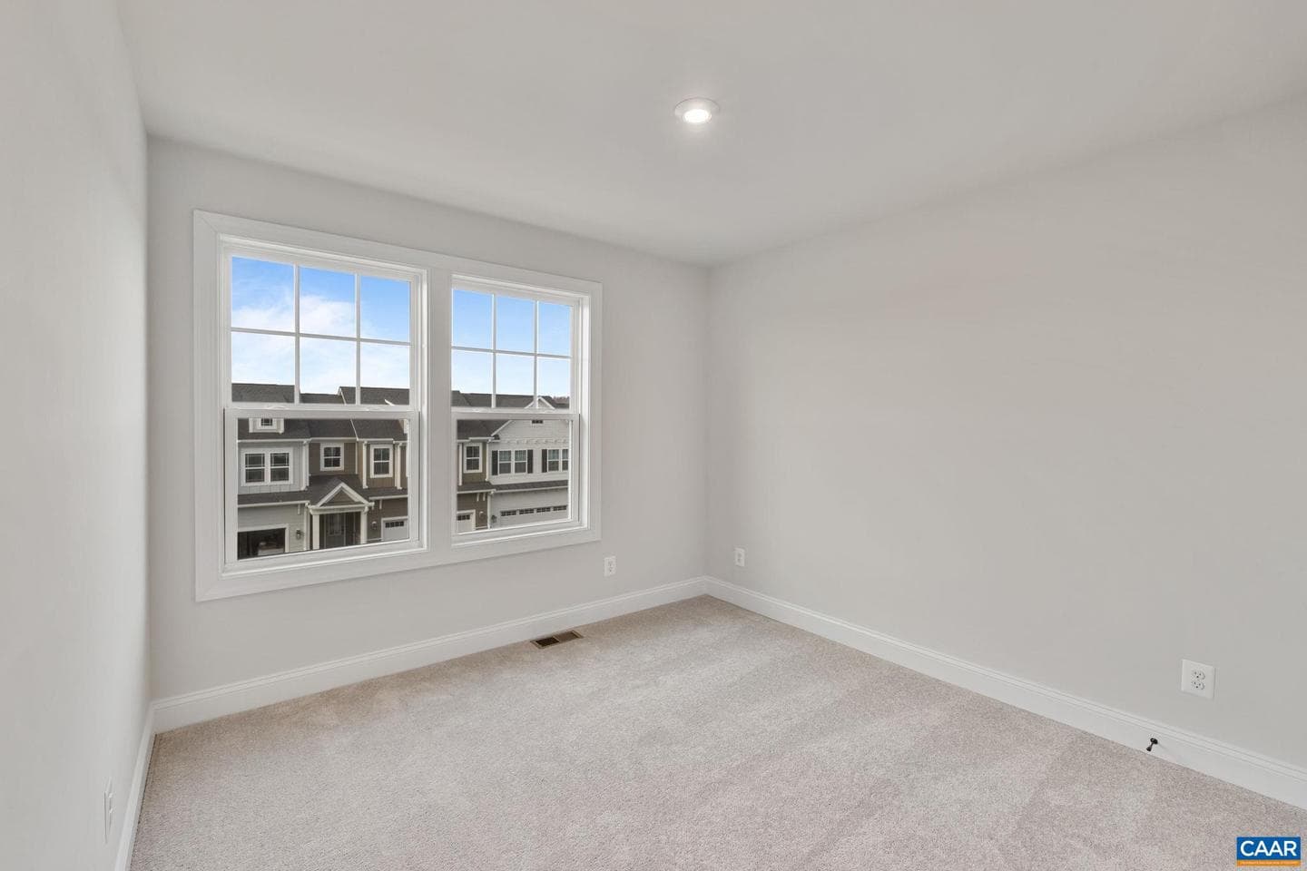 69 Marcella St photo 38