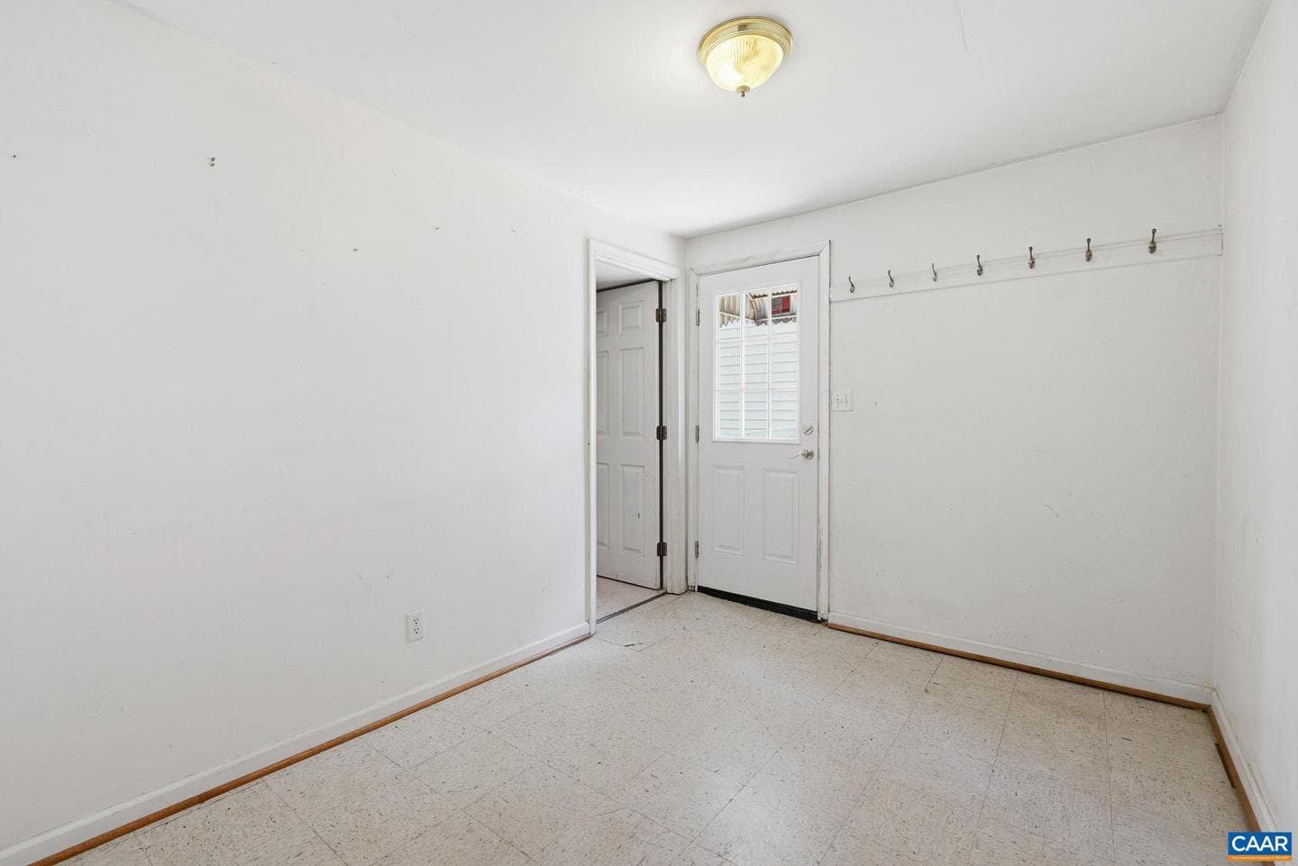 913 Druid Ave photo 25