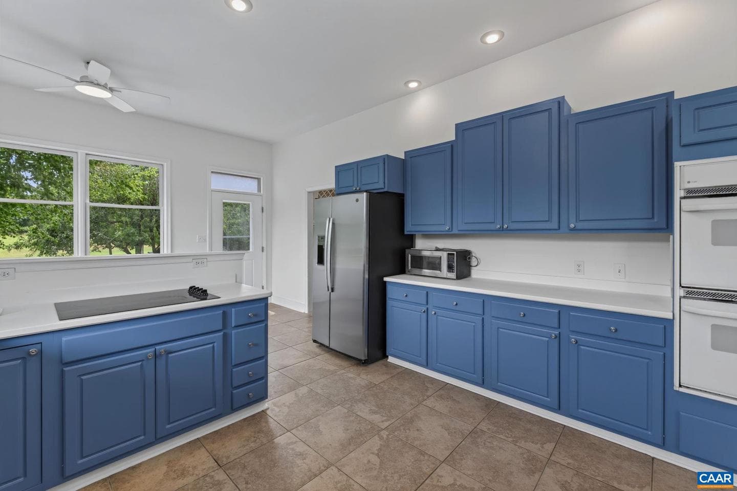 618 Rivanna Woods Dr photo 11