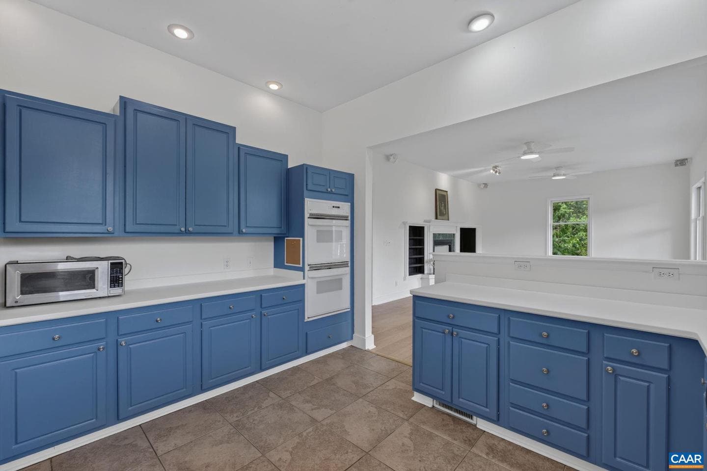 618 Rivanna Woods Dr photo 13
