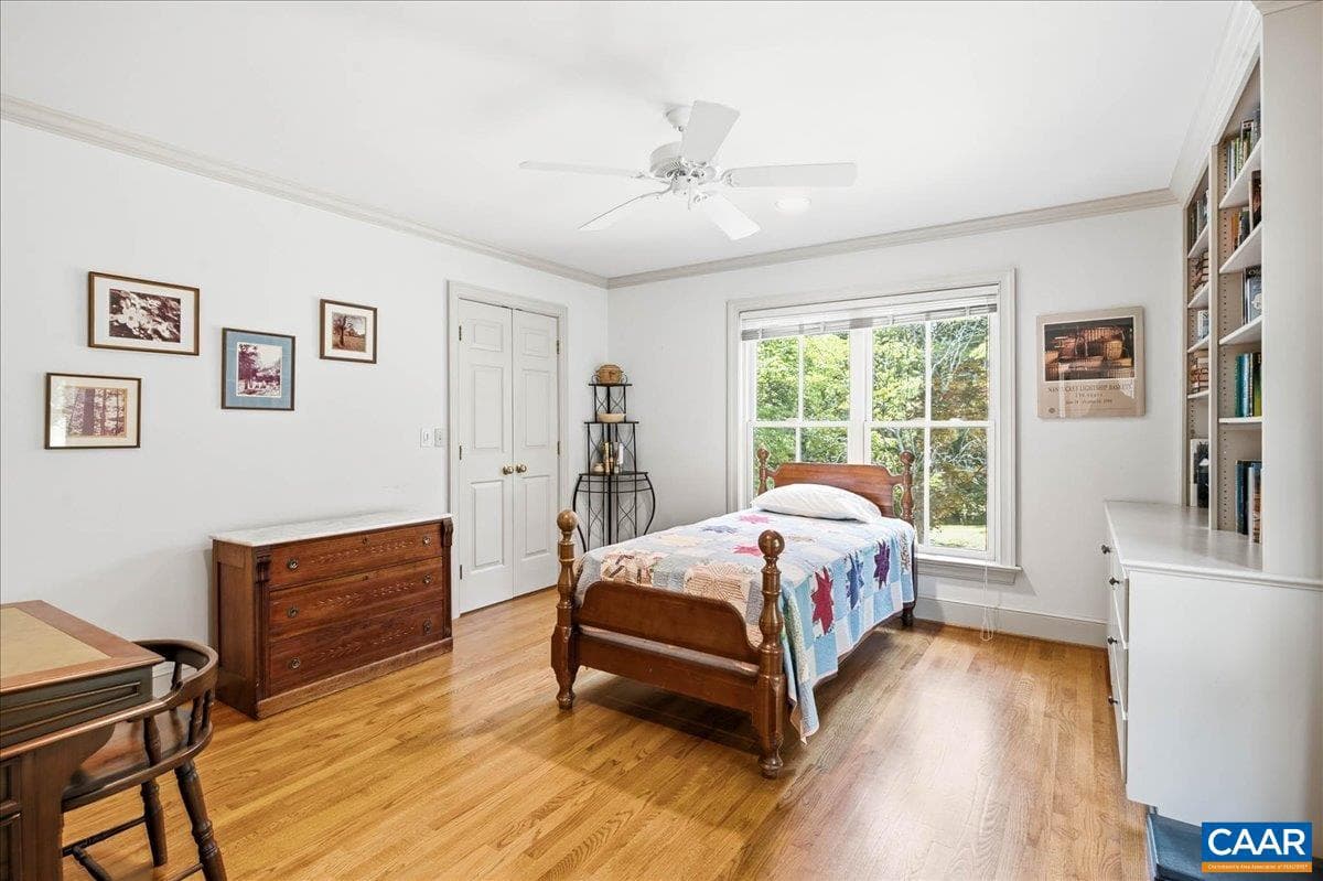 525 Milford Rd photo 17