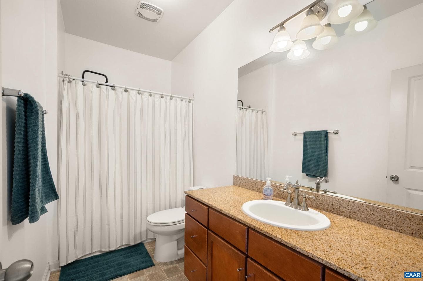 720 Walker Sq #3b photo 18