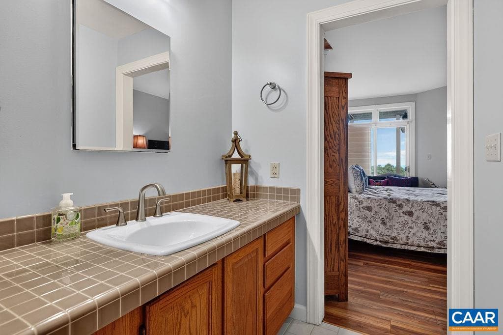 1826 High Ridge Ct Condos photo 16