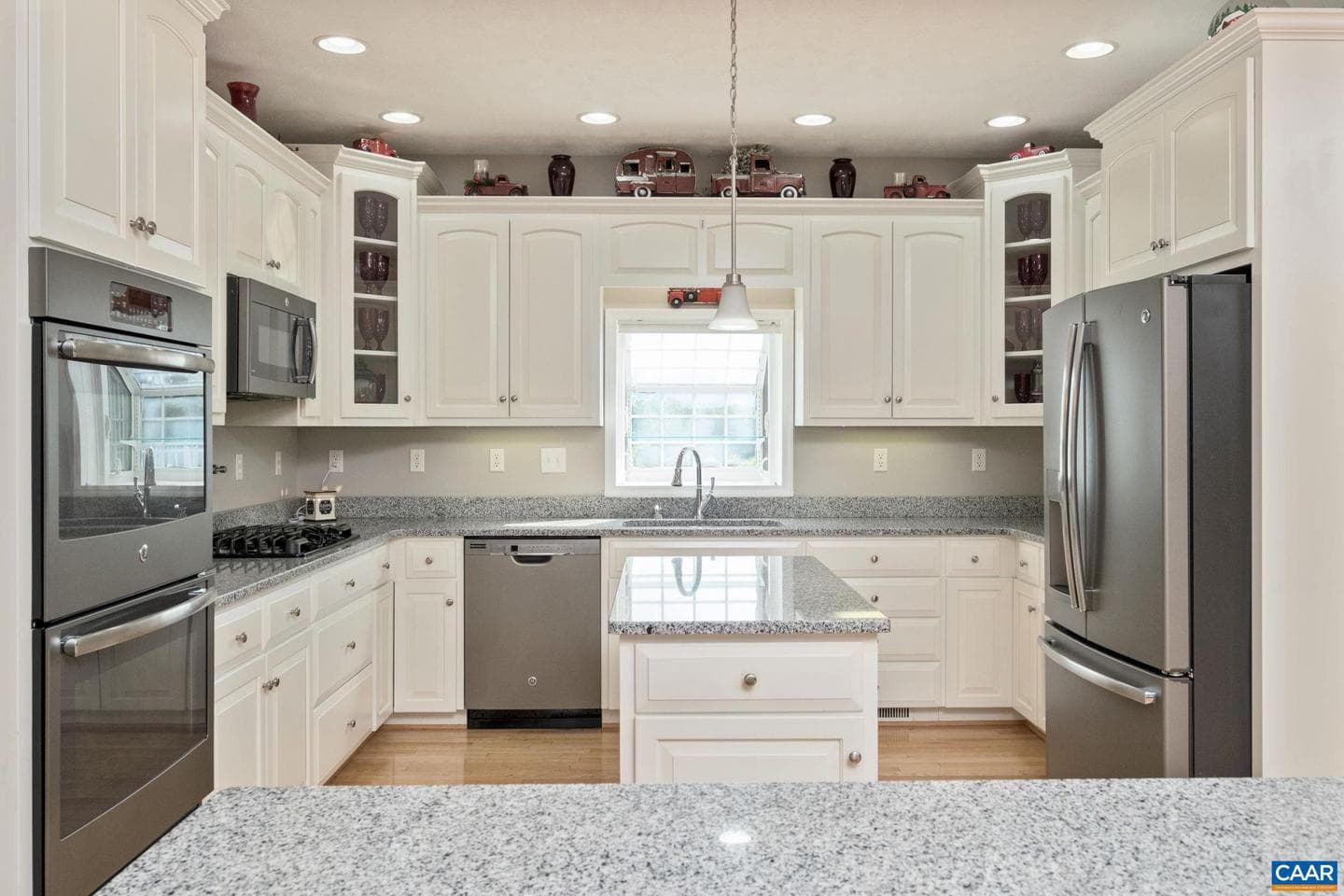 158 Apple Ln photo 12