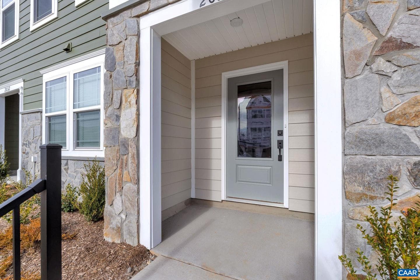 137 Park Ridge Dr photo 3