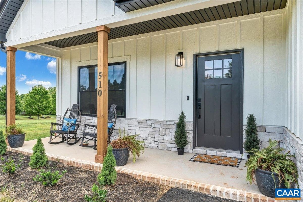 510 Camellia Ln photo 3