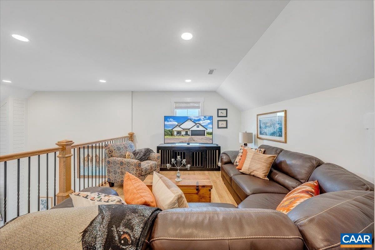 510 Camellia Ln photo 39