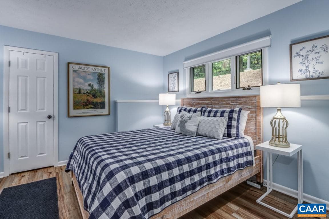 740 Laurelwood Condos photo 22