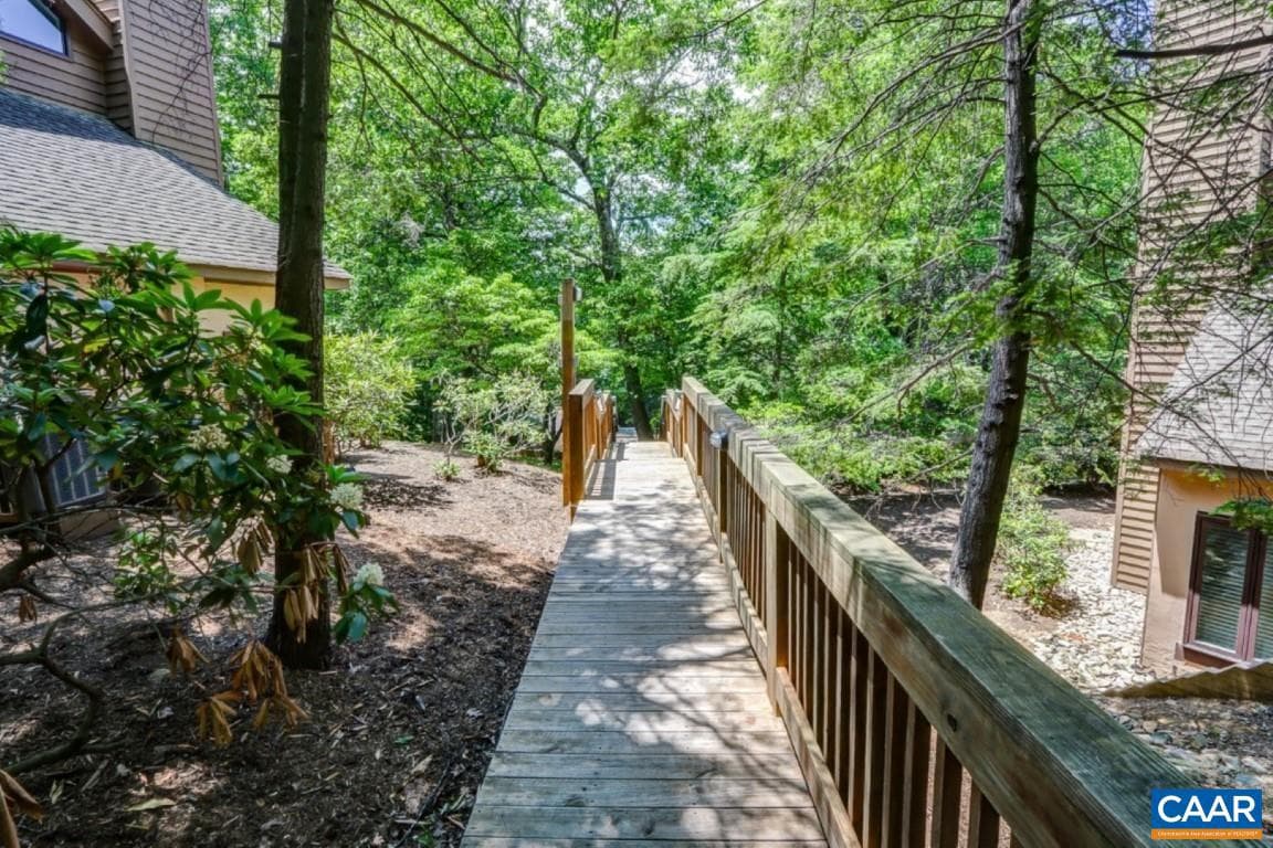 740 Laurelwood Condos photo 33