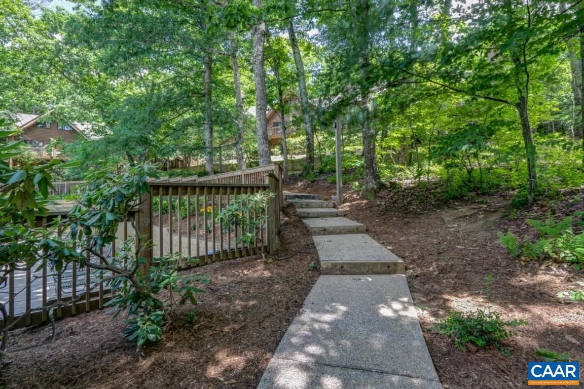 740 Laurelwood Condos photo 39
