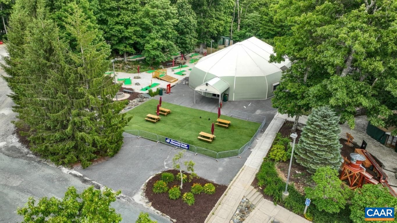 740 Laurelwood Condos photo 53