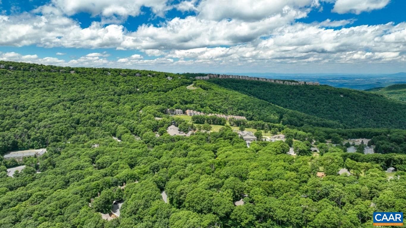 740 Laurelwood Condos photo 60