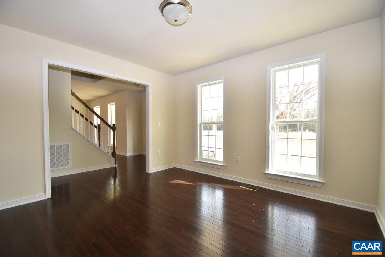 Rosewood Dr photo 7