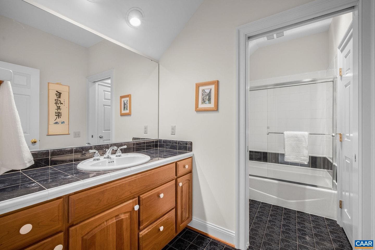 3059 Hyde Park Pl photo 49