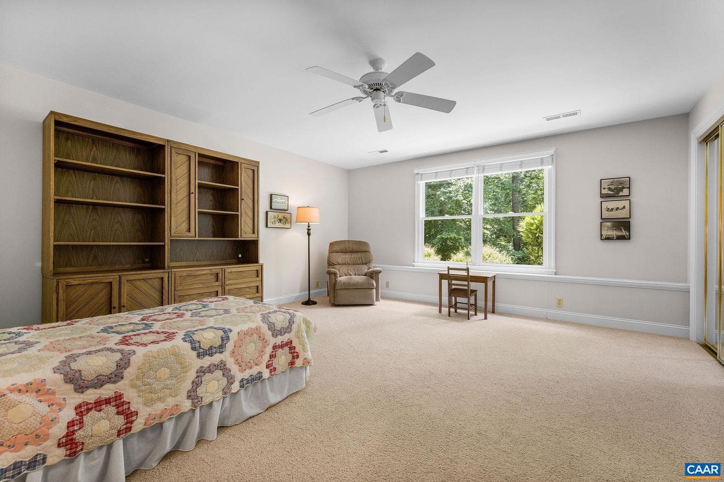 3059 Hyde Park Pl photo 54