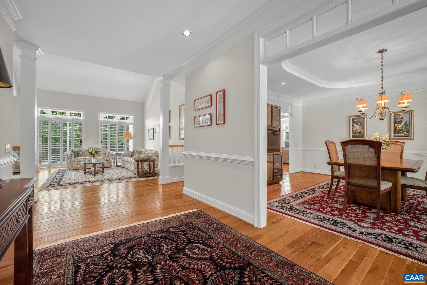 3059 Hyde Park Pl photo 9
