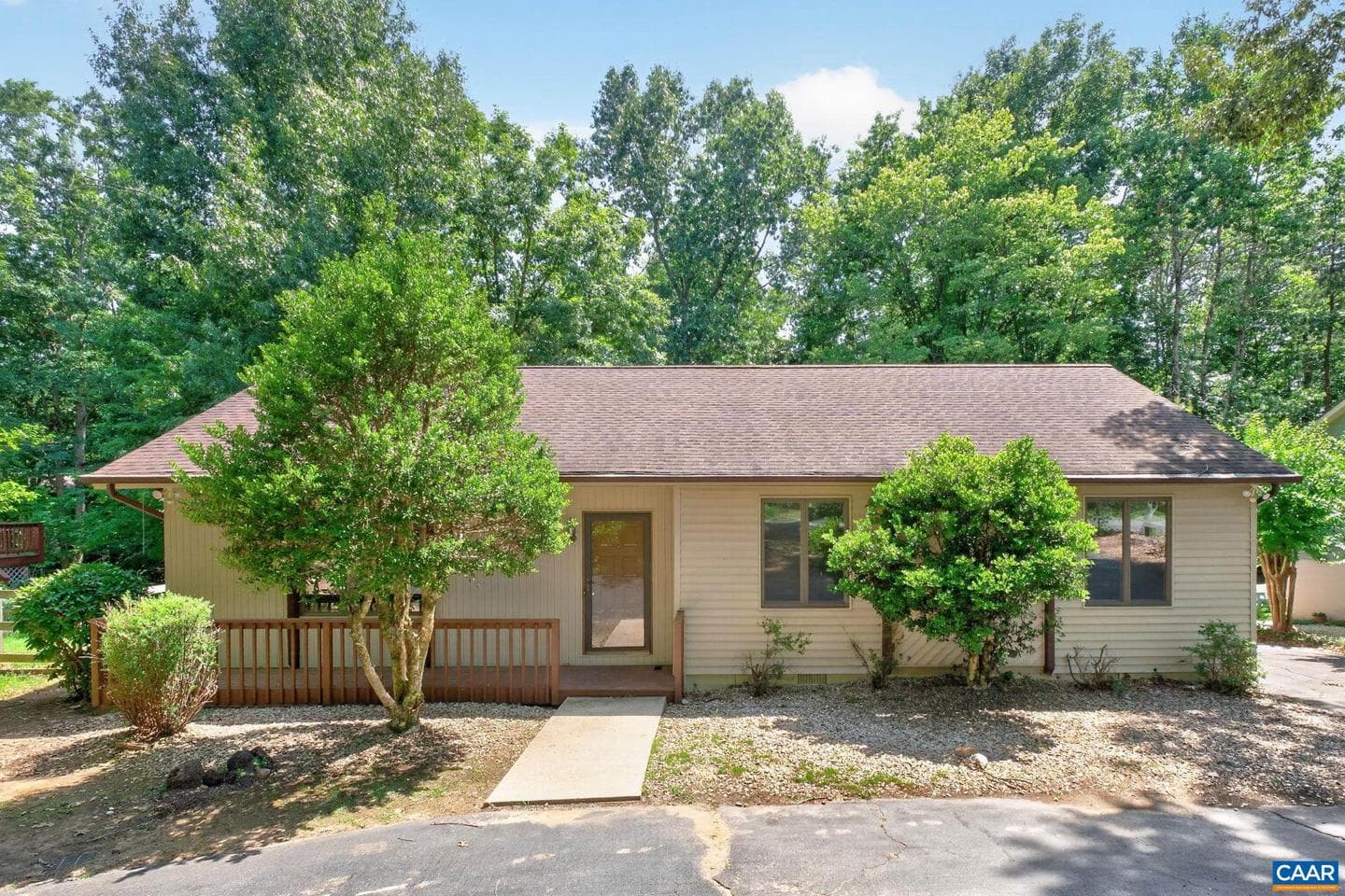 9 Timberlake Ter, Palmyra