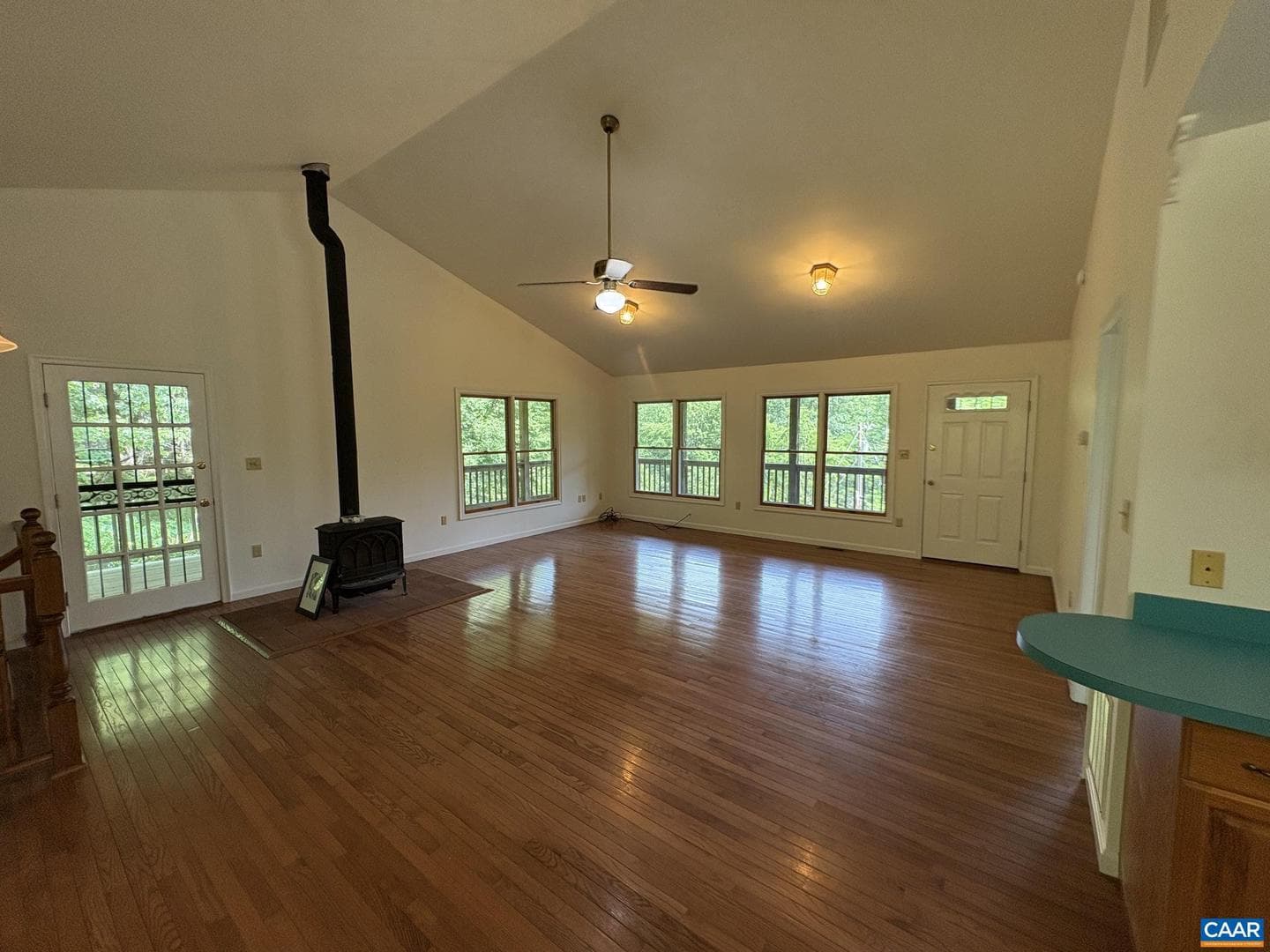 4893 Weakley Hollow Rd photo 4