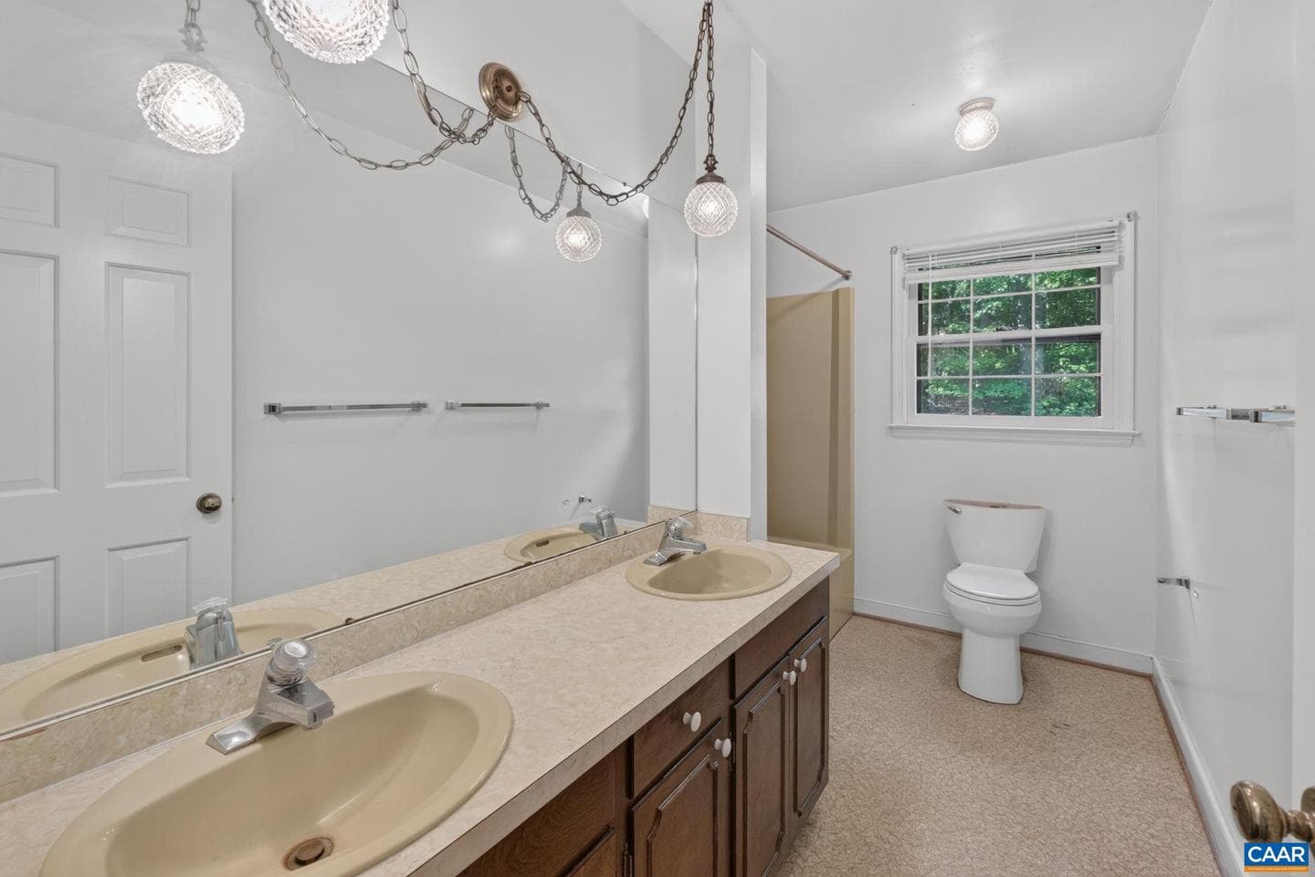 5881 Thomas Jefferson Pkwy photo 29
