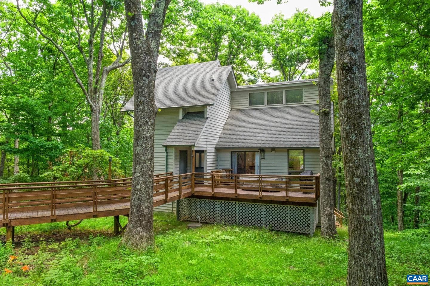 93 Valley View Ln, Wintergreen Resort