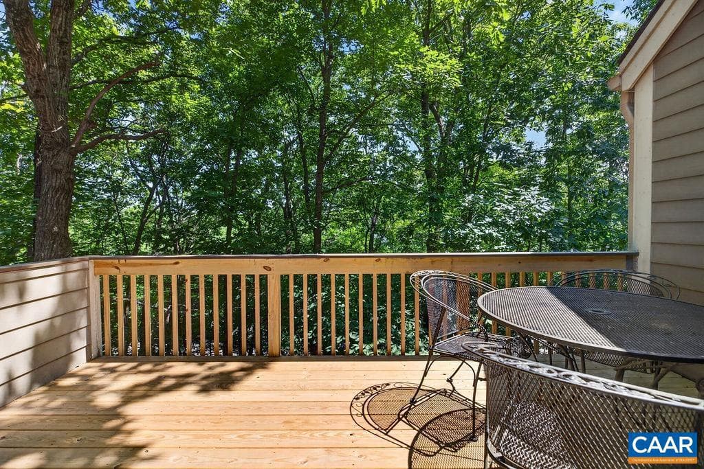 415 Three Ridges Condos photo 12