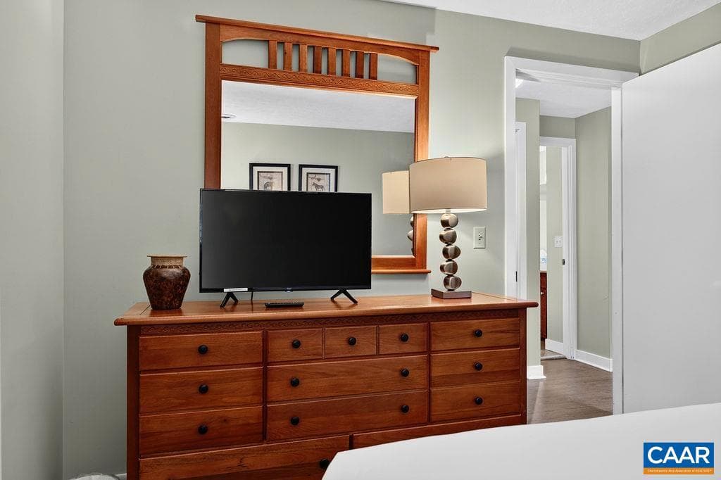 415 Three Ridges Condos photo 17