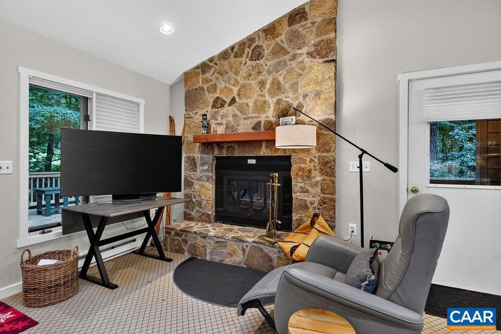 48 Deerberry Ln photo 13