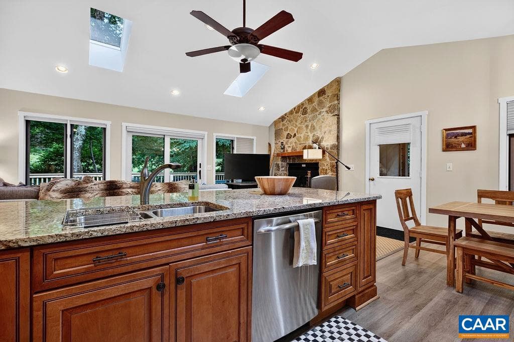 48 Deerberry Ln photo 18