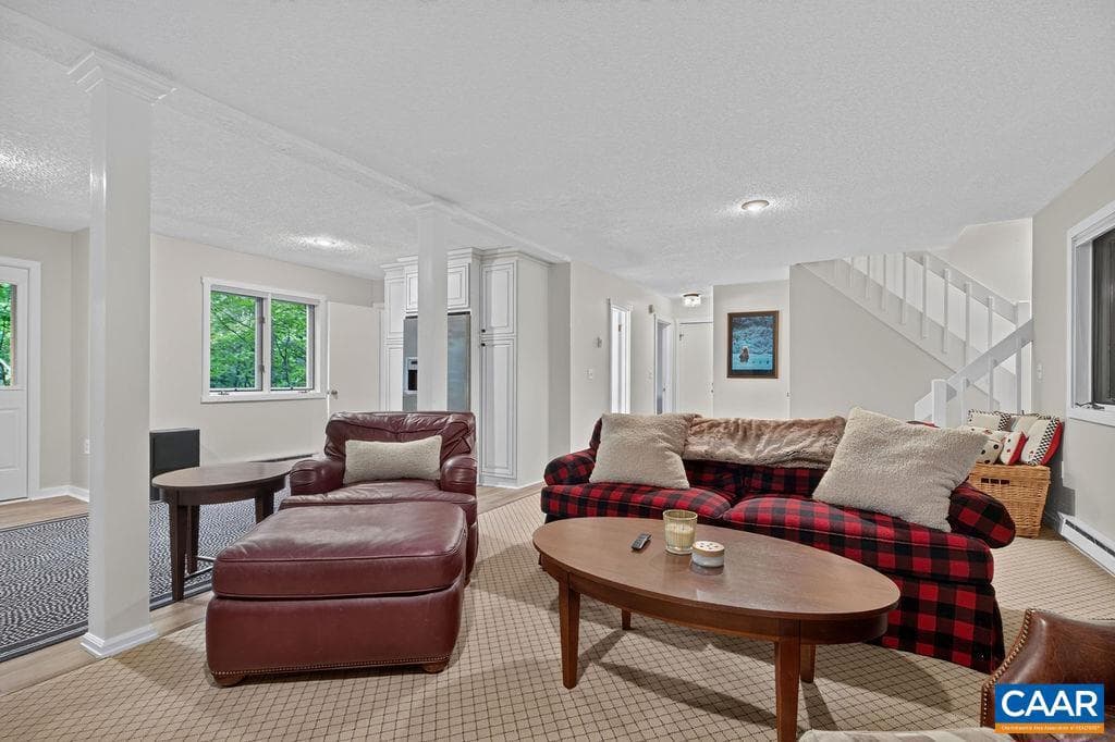 48 Deerberry Ln photo 7