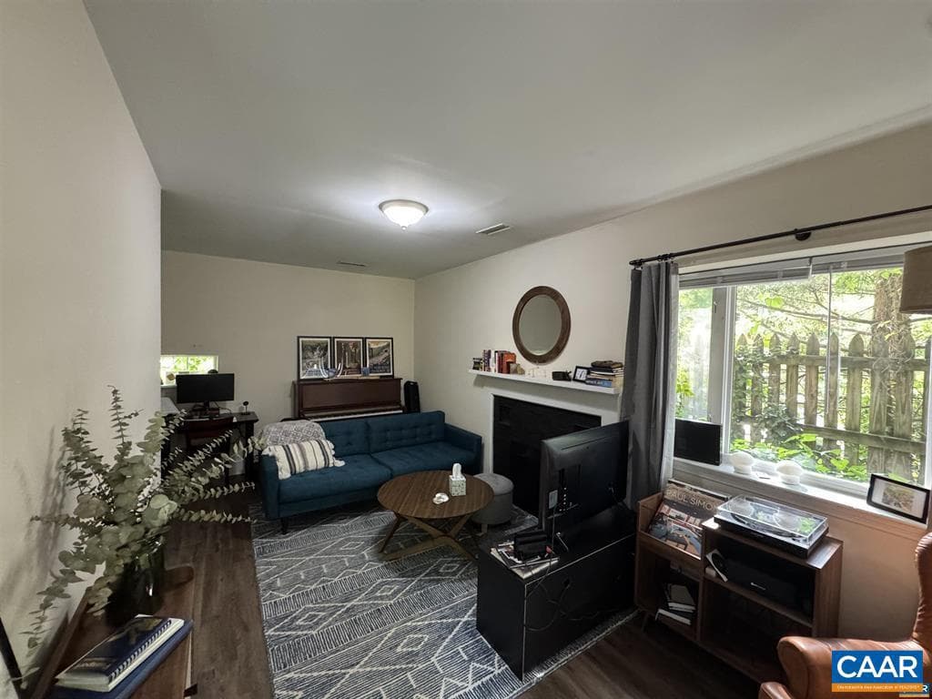 1820 Rugby Pl, Charlottesville