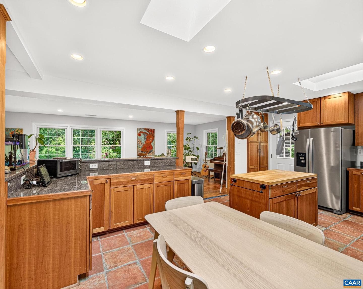340 Key West Dr photo 13