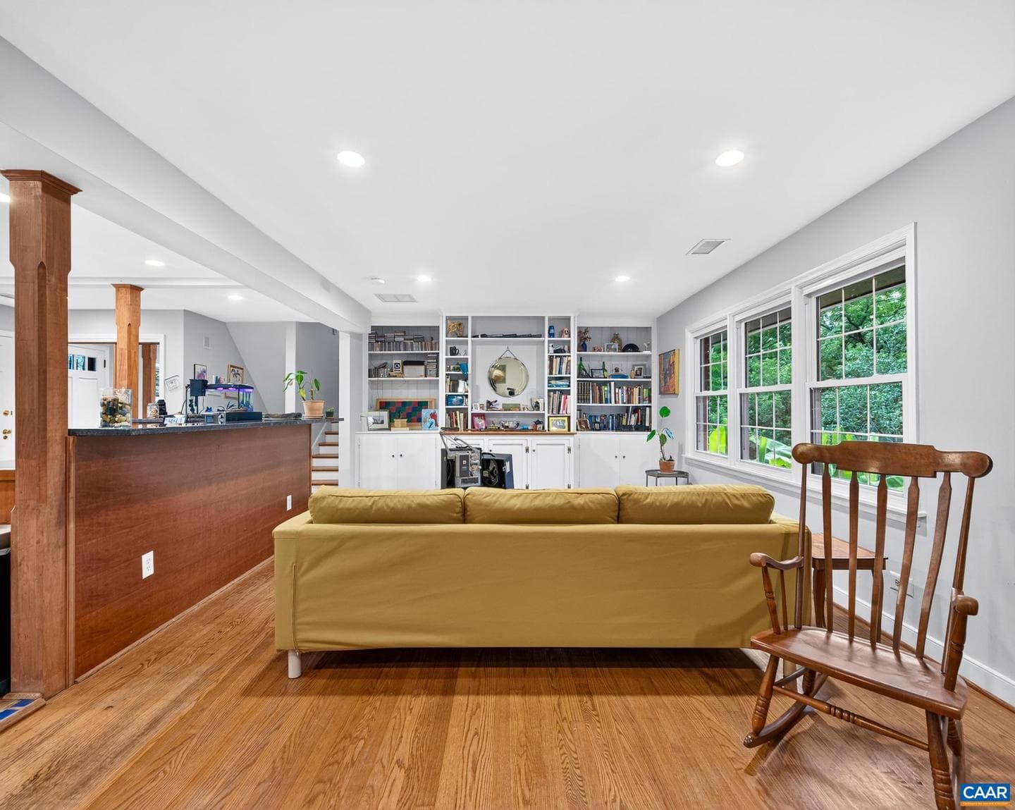 340 Key West Dr photo 3