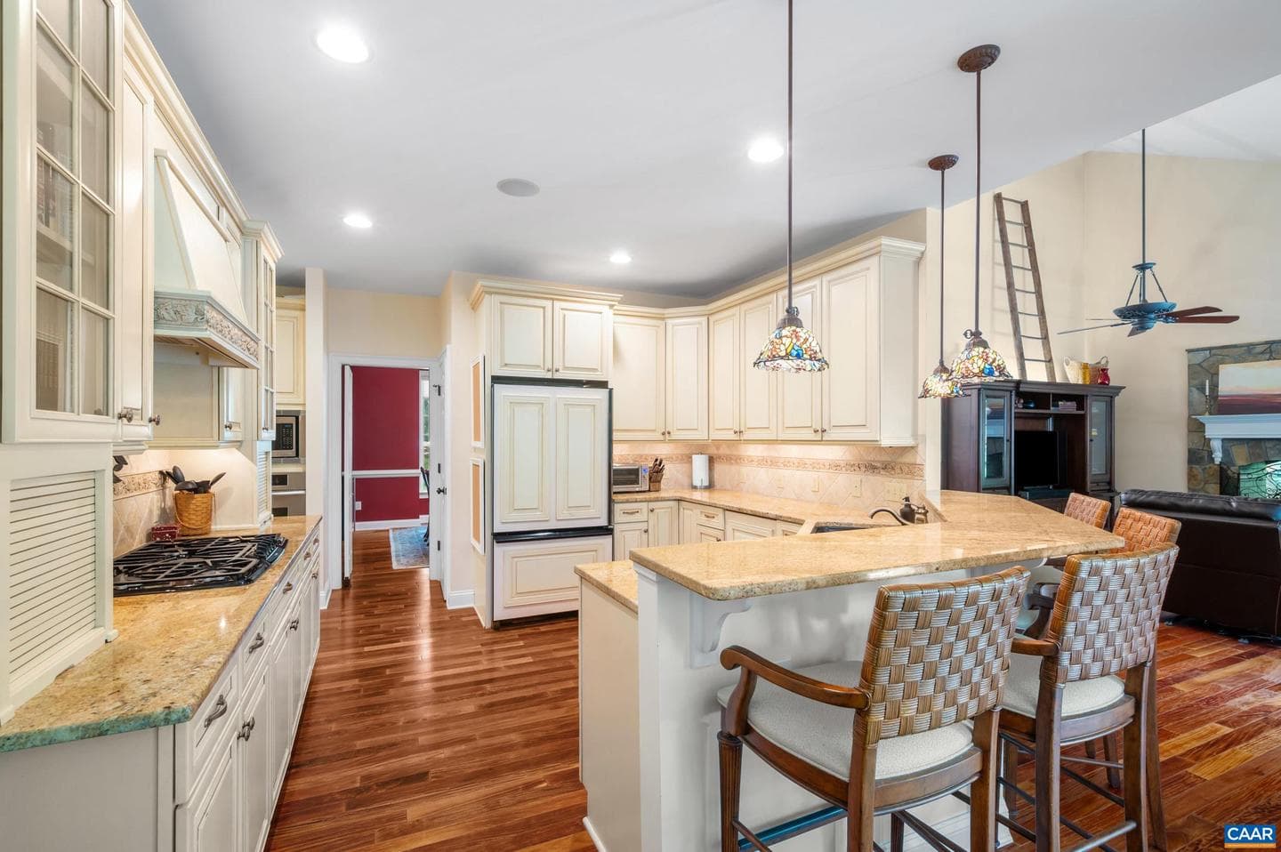 2085 Bentivar Dr photo 28