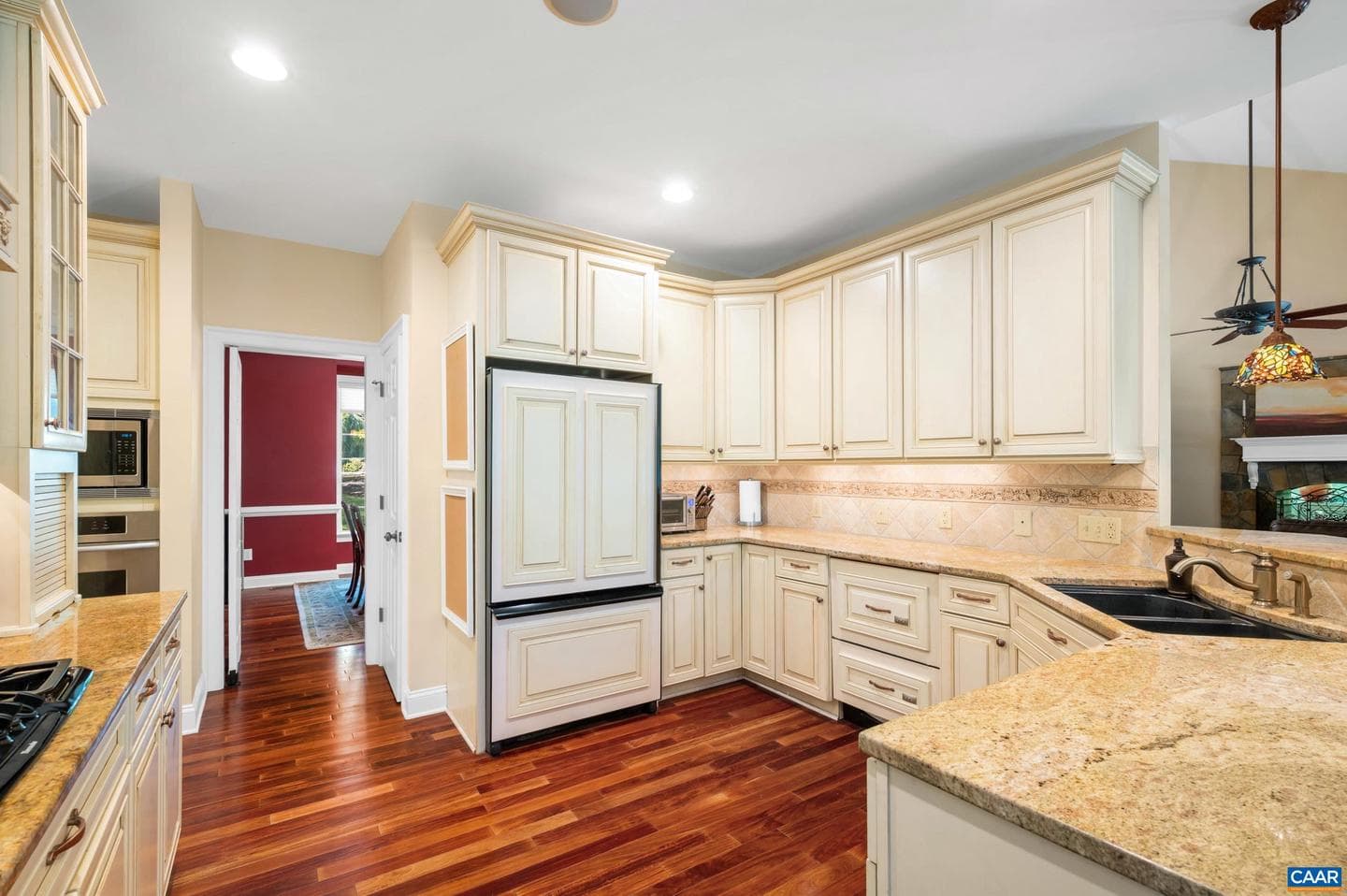 2085 Bentivar Dr photo 29