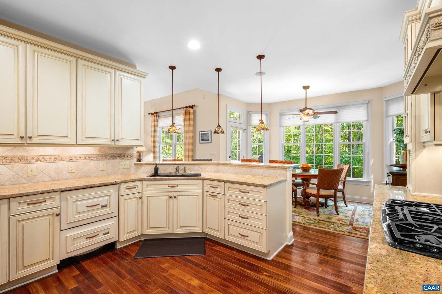 2085 Bentivar Dr photo 30