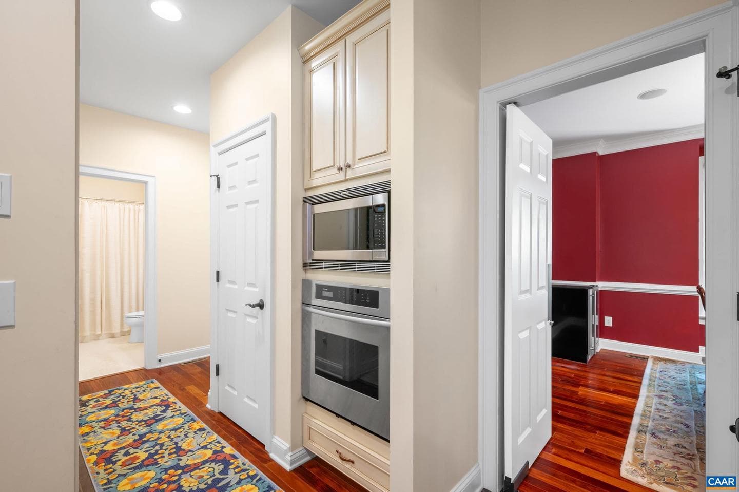 2085 Bentivar Dr photo 35