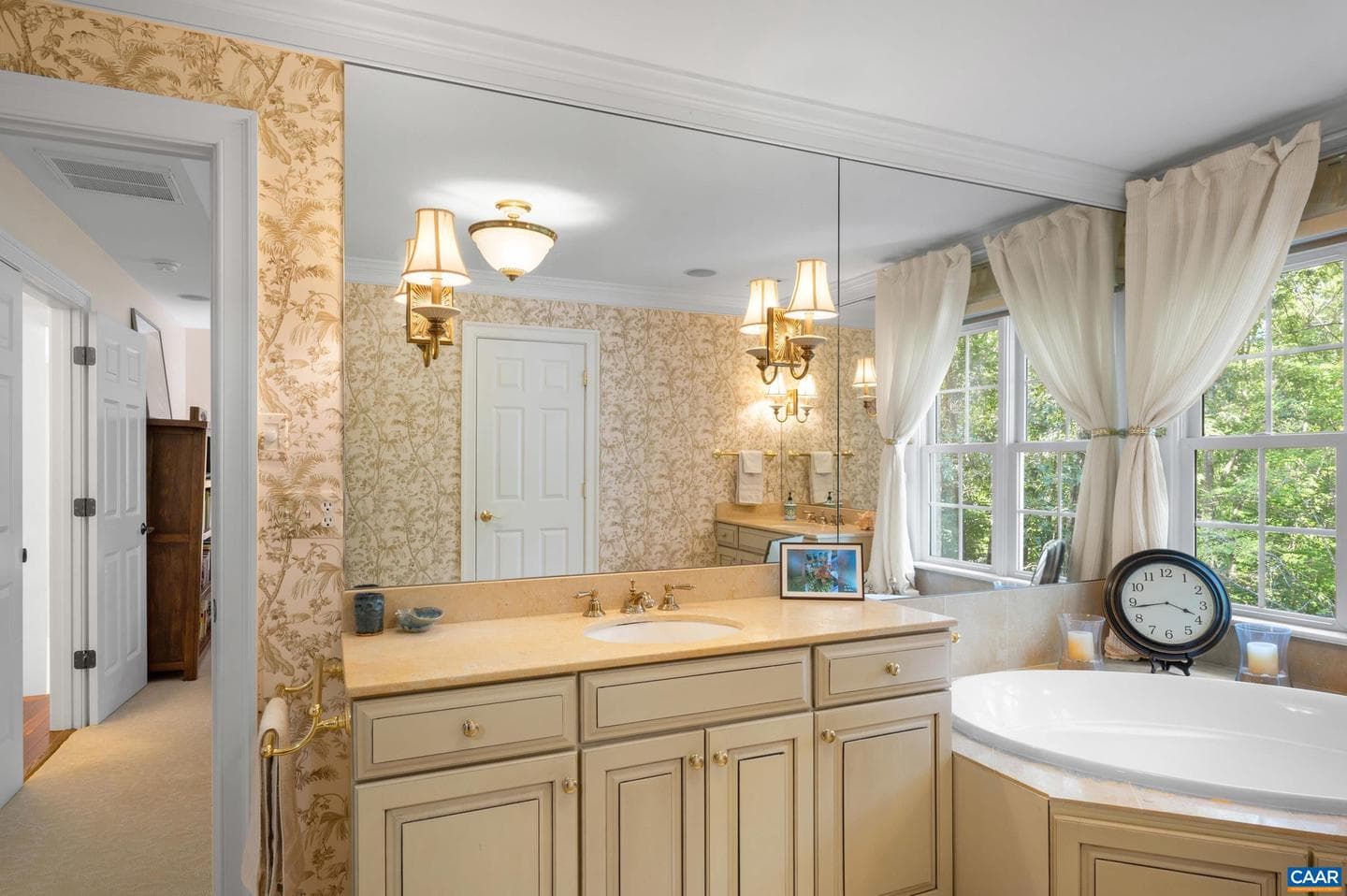 2085 Bentivar Dr photo 54