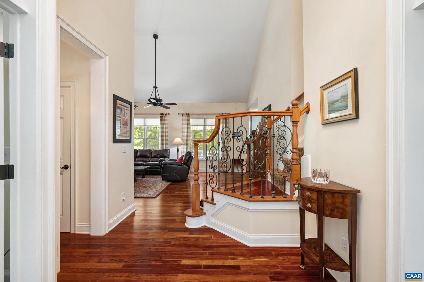 2085 Bentivar Dr photo 7