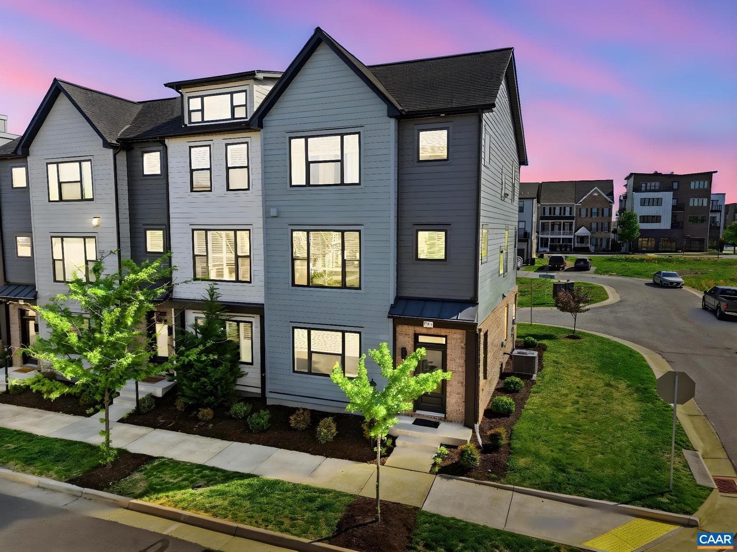 912 Orion Ln, Crozet