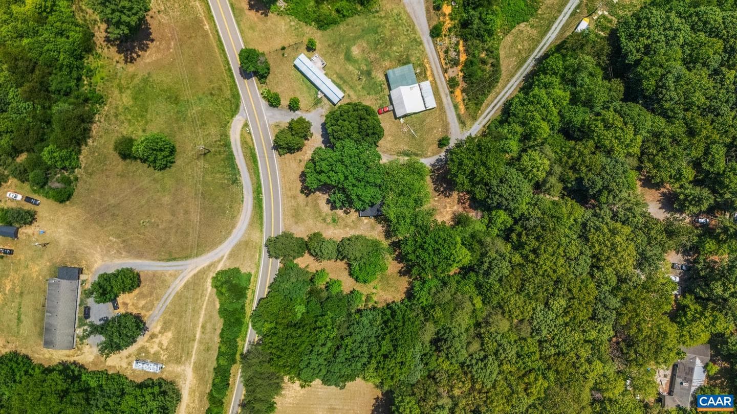 28 Hunters Ln photo 29