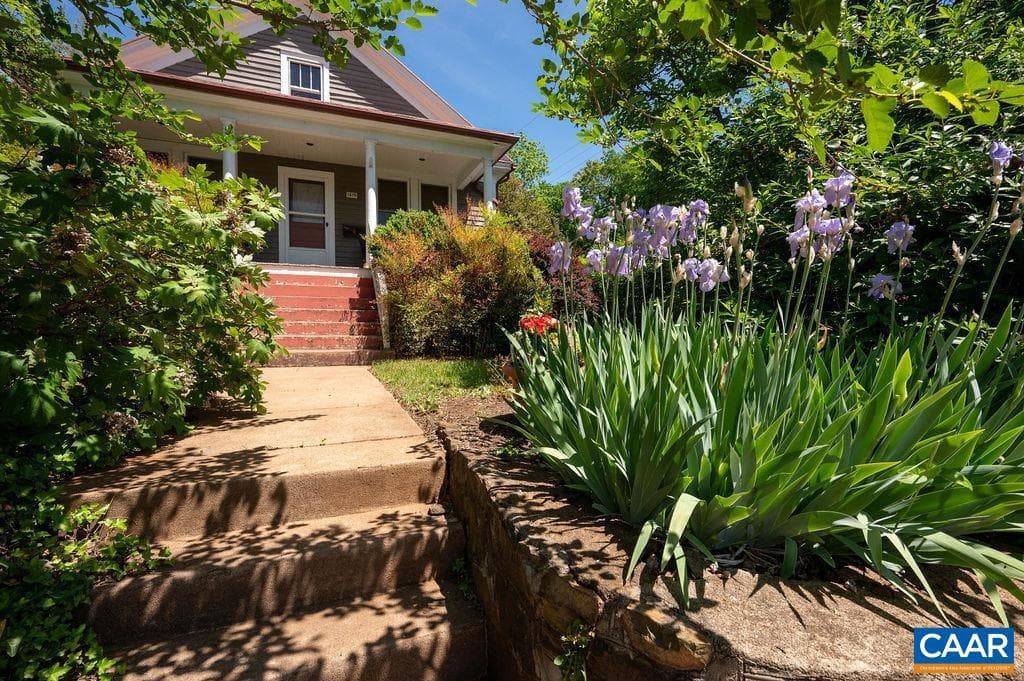 1419 Chesapeake St photo 3