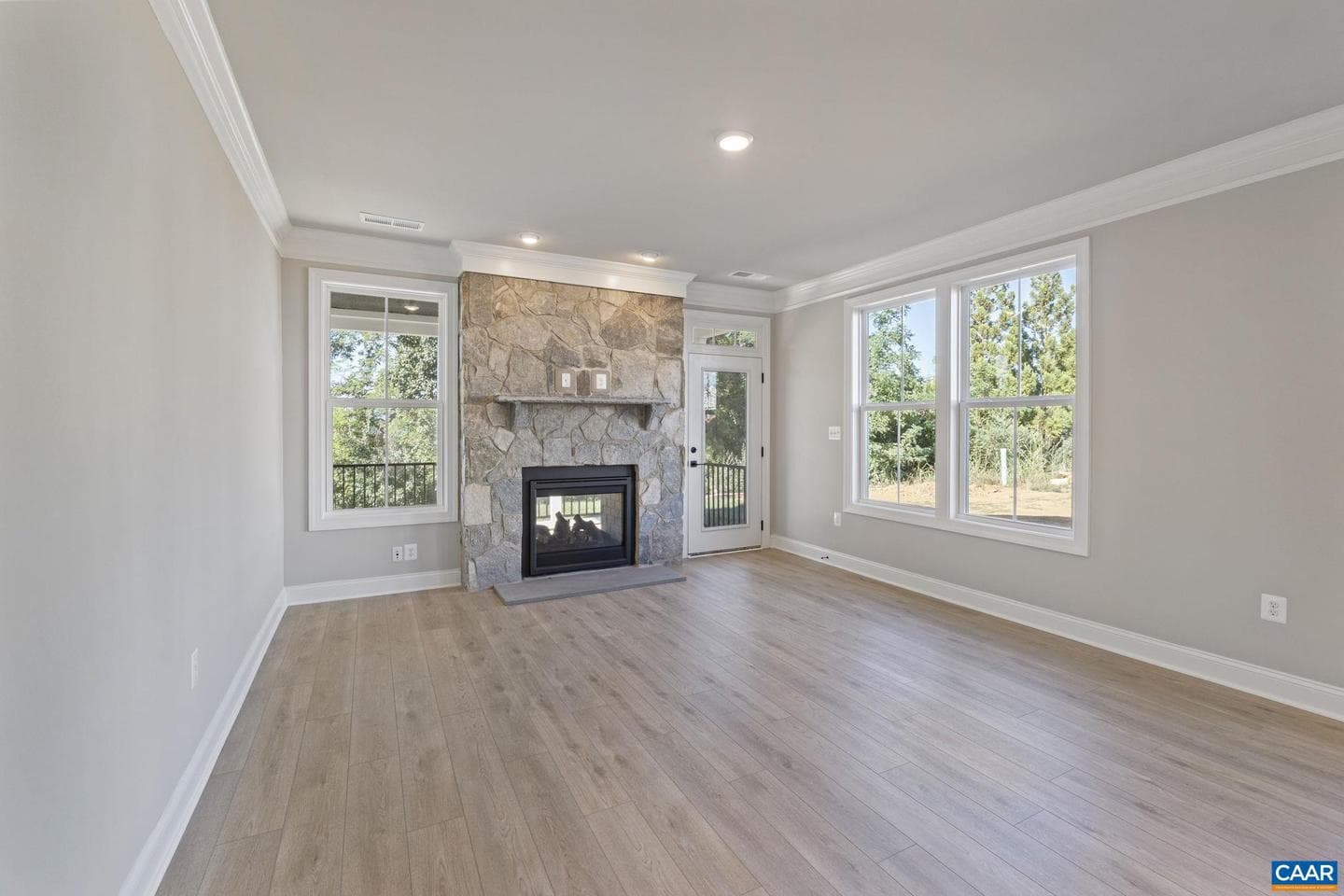 138 Springdale Rd photo 15