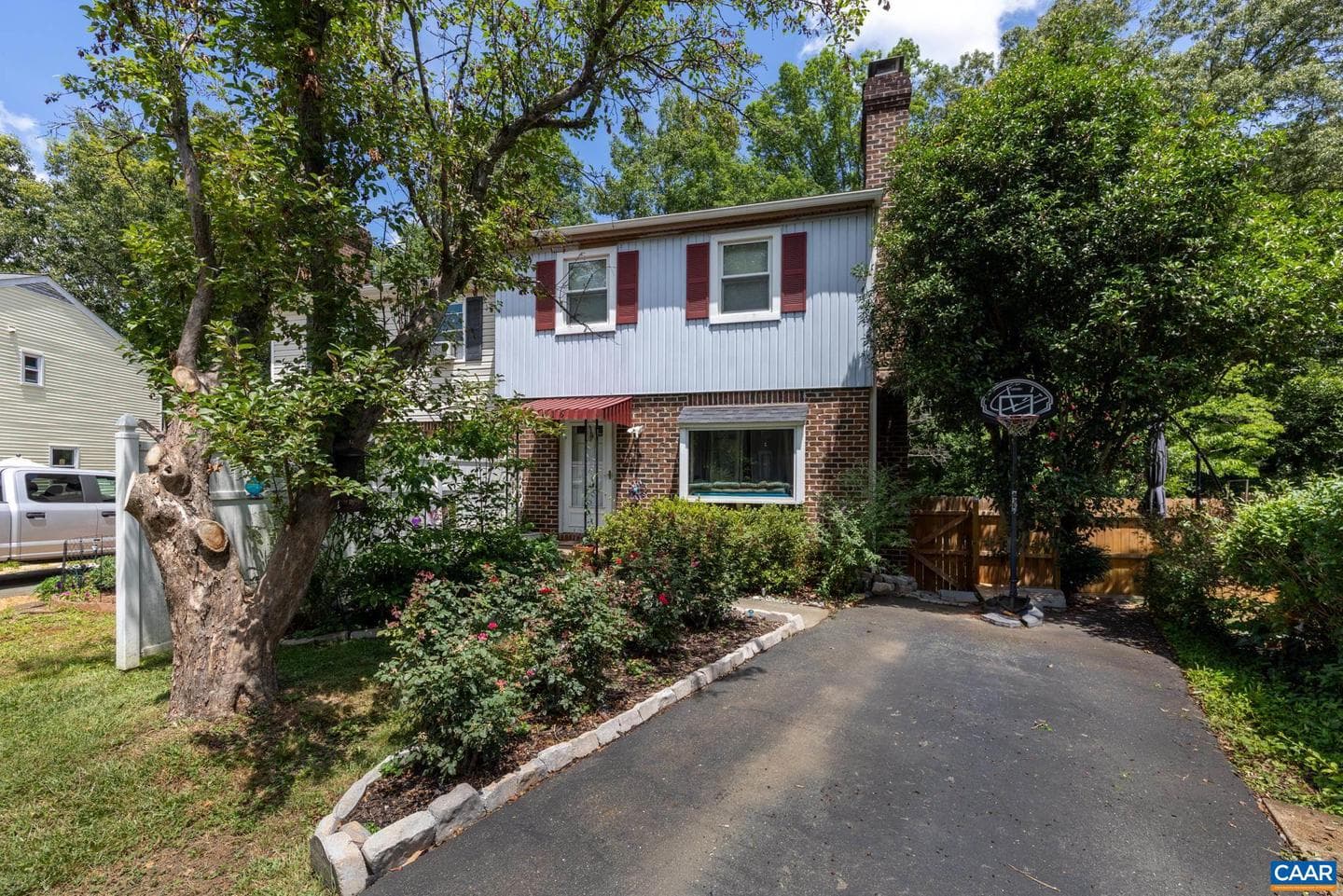 2416 Whitney Ct photo 1