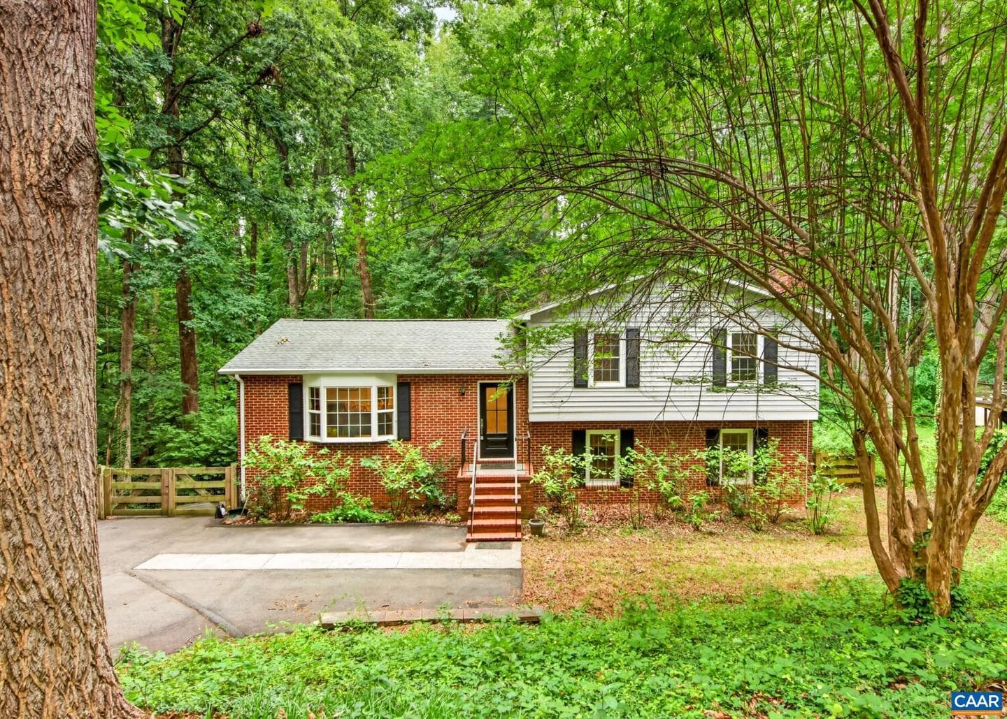 98 Oak Forest Cir, Charlottesville