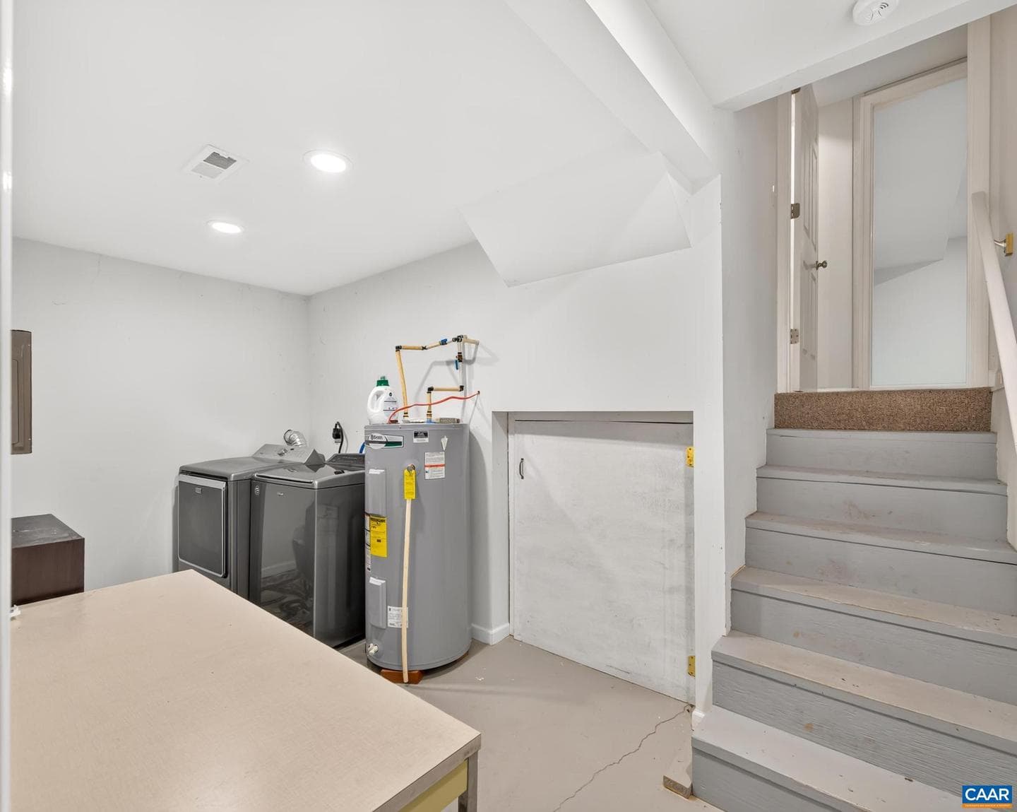 98 Oak Forest Cir photo 28