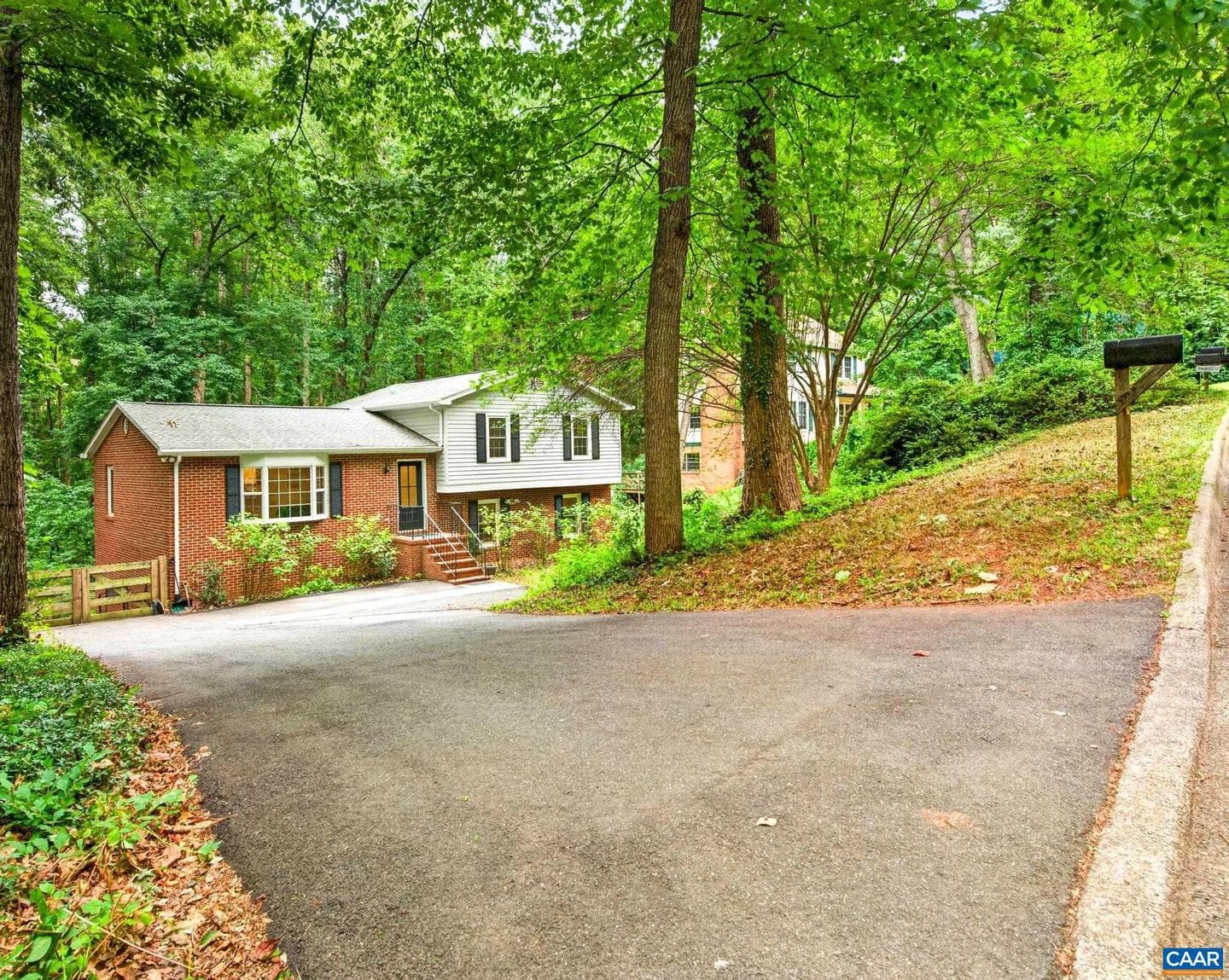 98 Oak Forest Cir photo 32