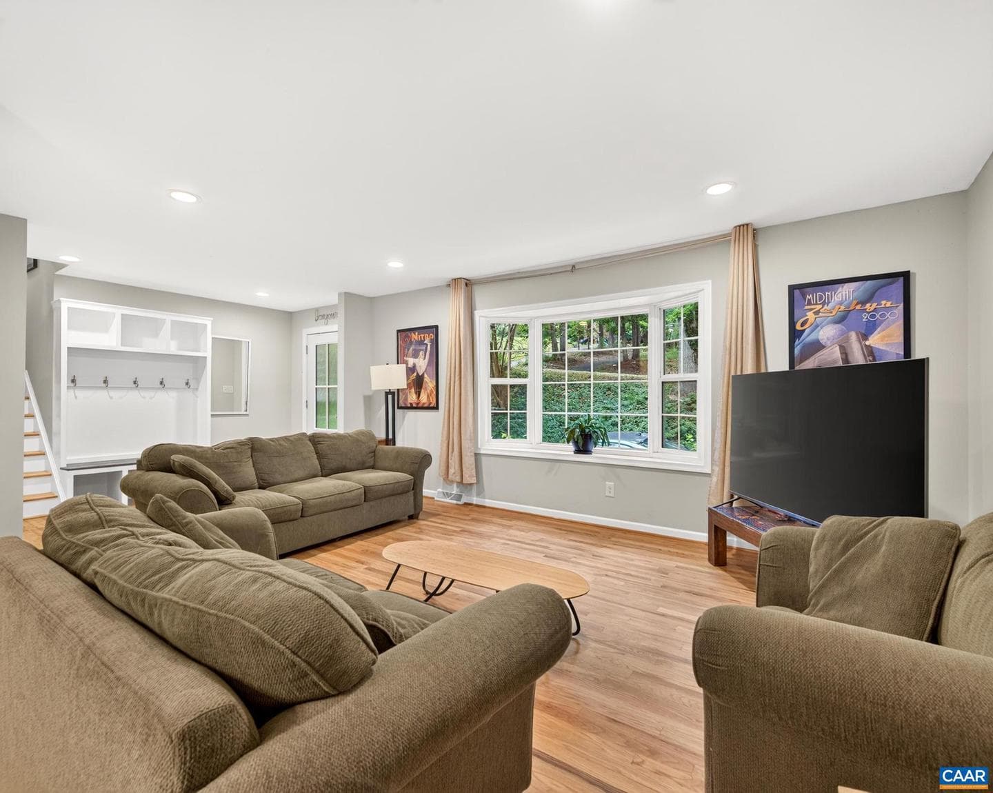 98 Oak Forest Cir photo 6